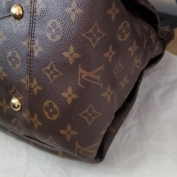 ๐ SOLD ๐ Louis Vuitton Monogram Artsy - Picture 14 of 17